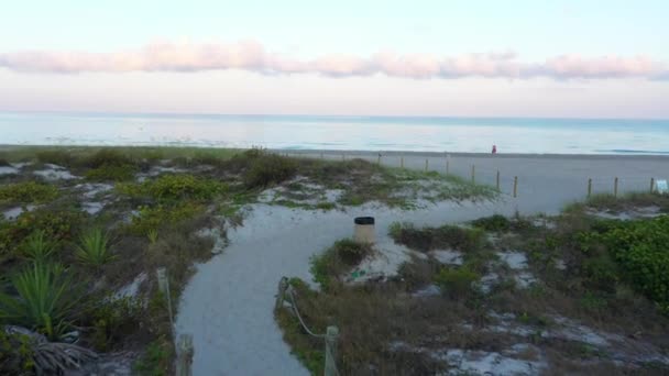 Aerial Streetscape View Main Road Captiva Beach Sunrise — Vídeos de Stock