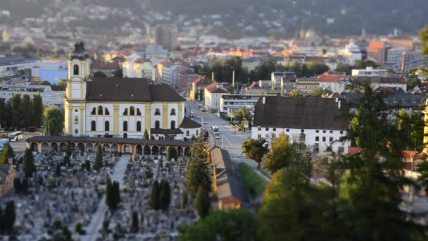 Time Lapse Church Cemetery Houses Small City Background Cars Driving — Video Stock