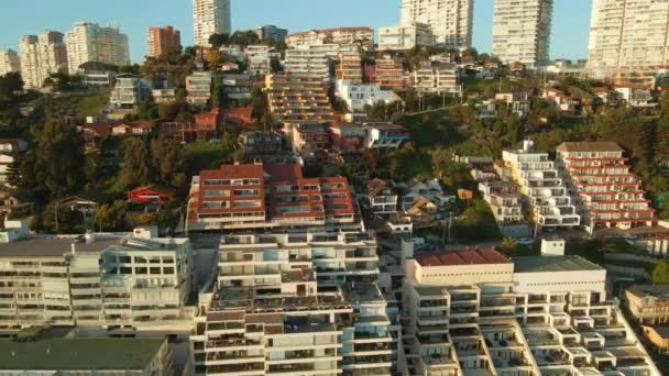Aerial View Reversing Away Reaca Coastal City Buildings Vina Del — ストック動画