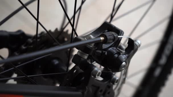 Bicycle Hydraulic Rear Disk Brake Close — Stock Video