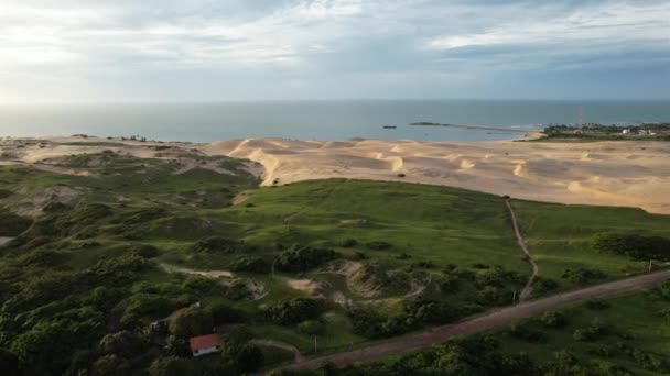 Beautiful Take Drone Leaving Middle Dunes Vegetation Sea Northeast Brazil — 비디오