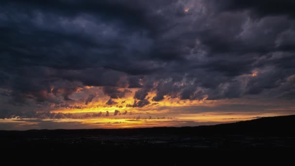 Panning Drone Shot Golden Mysterious Sunset Storm Rolling — ストック動画