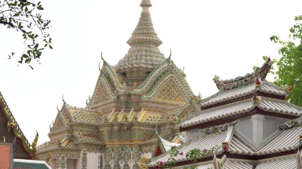 Barevné Vysoce Zdobené Svatyně Pagoda Slavném Wat Pho Asijského Buddhistického — Stock video