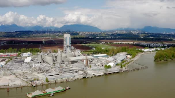 Fraser River Cement Factory Lulu Island Richmond Canada — 비디오