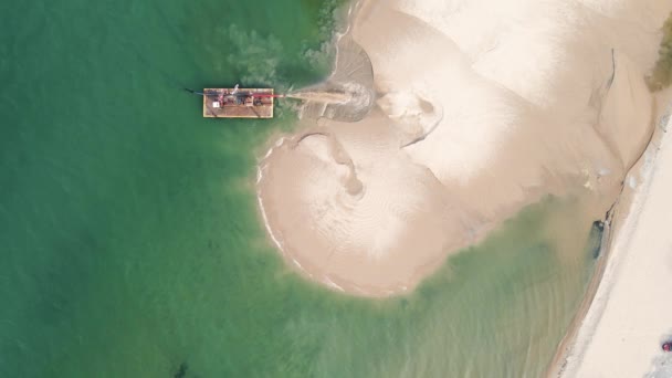 Bird Eye Descend Lake Michigan Coast Barge Dredging Sand Fix — 图库视频影像