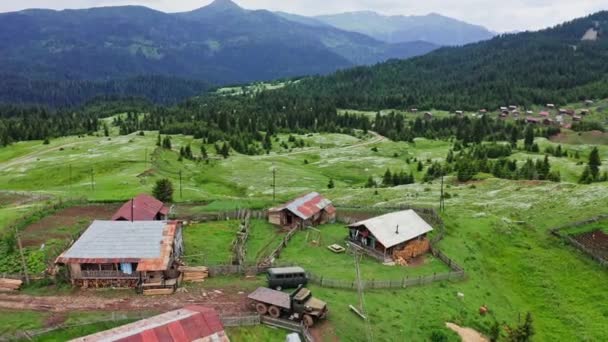 Flying Farms Log Houses Mountain Village Georgia — Stock video