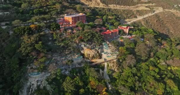 Tolantongo Mexico Aerial Establishing Shot Drone Fly Capturing Hidden Gem — Stock Video