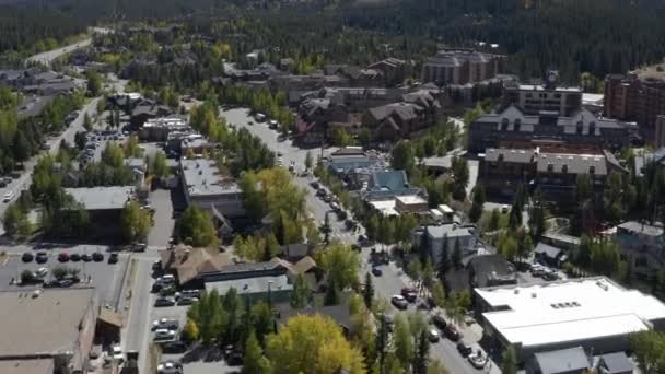 Letecký Pohled Ulice Budovy Breckenridge Slunečný Podzimní Den Coloradu Usa — Stock video