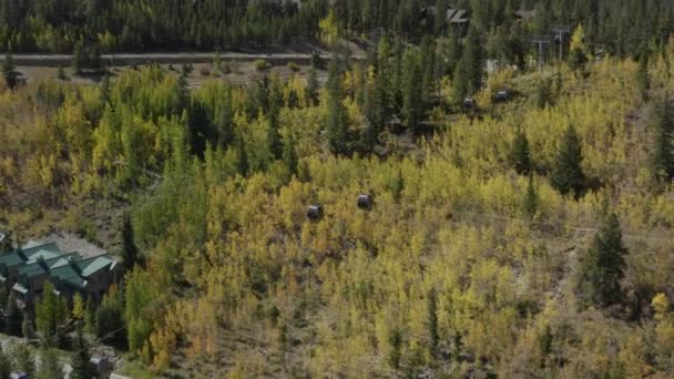 Повітряний Вид Навколо Зупинених Підйомів Лижах Осінній День Брекенрідж Колорадо — стокове відео