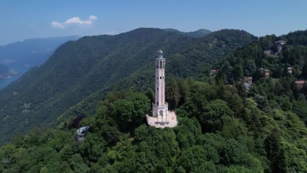 Faro Voltiano Old Lighthouse Overlooking Lake Como Italy Drone Orbit — Stockvideo