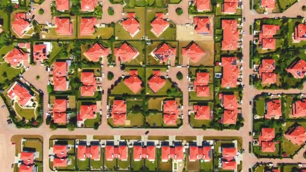 New Development Real Estate Aerial View Residential Houses Driveways Neighborhood — Vídeo de stock