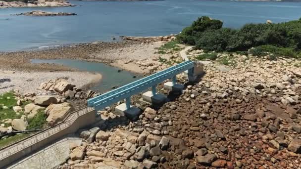 Aerial View Blue Lover Bridge Shek Hong Kong Low Sea — Stok video