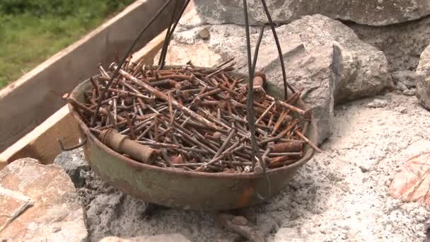 Bowl Full Used Rusty Metal Construction Nails Handheld — Vídeo de stock