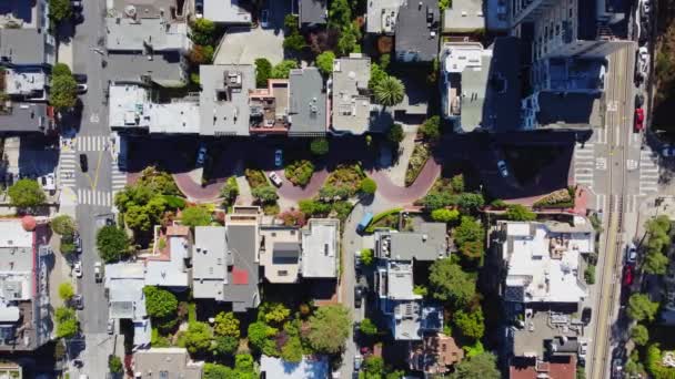 Famous Crooked Lombard Street Located San Francisco California Aerial Birds — Vídeo de stock