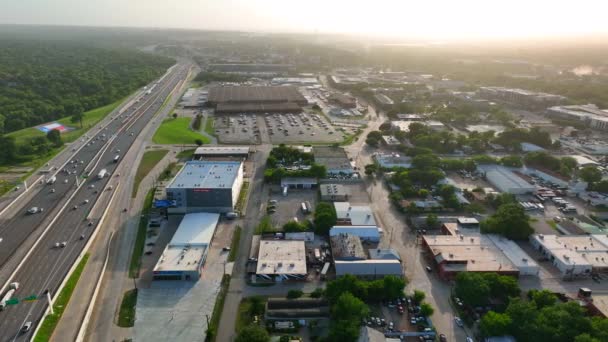 Southwest Usa Texas Aerial Drone Truck Shot Hazy Sunset — 图库视频影像