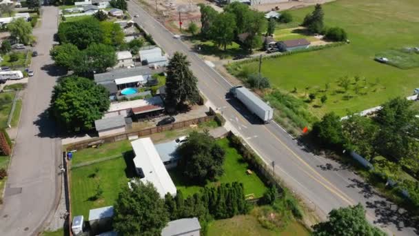 Aerial Shot Semi Truck Driving Suburban Area Its Next Delivery — Video Stock
