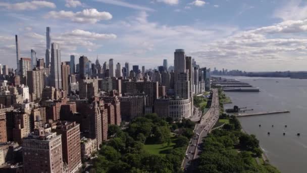 Aerial View Traffic Upper West Side Manhattan Summer Day Nyc — kuvapankkivideo