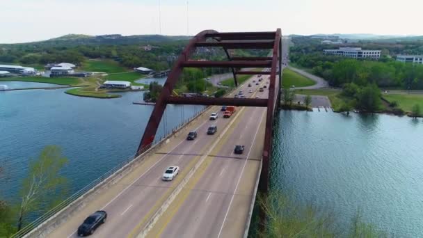 Minor Traffic Moving Pennybacker Bridge Austin Texas — стоковое видео