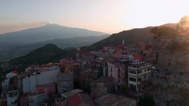 Revealing Drone Shot Flying Castelmola Homes Buildings Built Natural Terrace — Video Stock