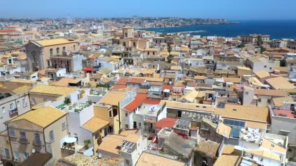 Revealing Drone Shot Syracuse Coastline Historic City Italian Island Sicily — Stockvideo