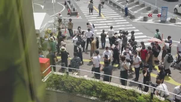 Shinzo Abe Vermoord Nara Menigte Van Japanners Verzamelen — Stockvideo