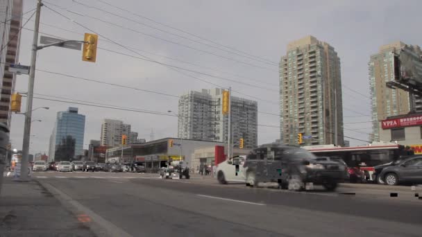 Timelapse Fast Motion Downtown Yonge Street Toronto Cars Driving People — Vídeo de stock