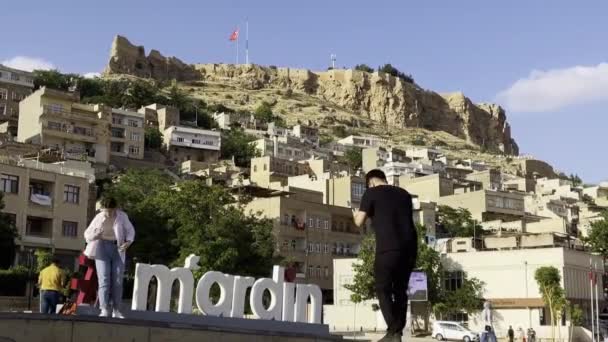 Mardin Turkey Cinematic Places People Activities Street View Posing Instagram — Stock Video