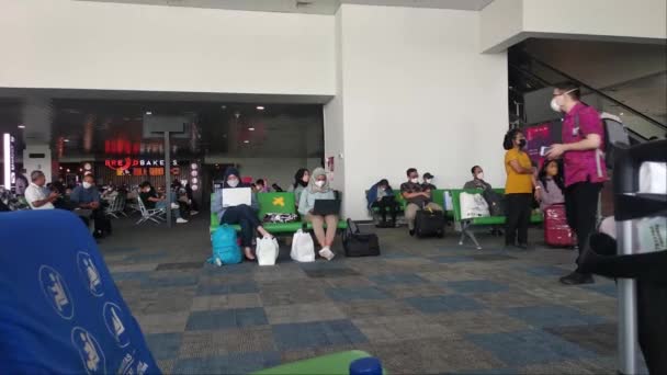 Jakarta May 2022 Passengers Waiting Room Queuing Plane Soekarno Hatta — Αρχείο Βίντεο