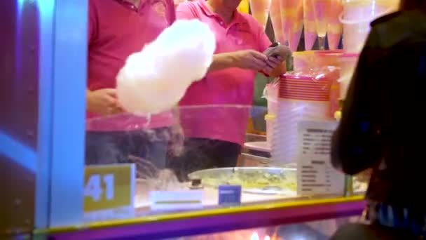 Lady Buying Cotton Candy Carnival Netherlands — стокове відео