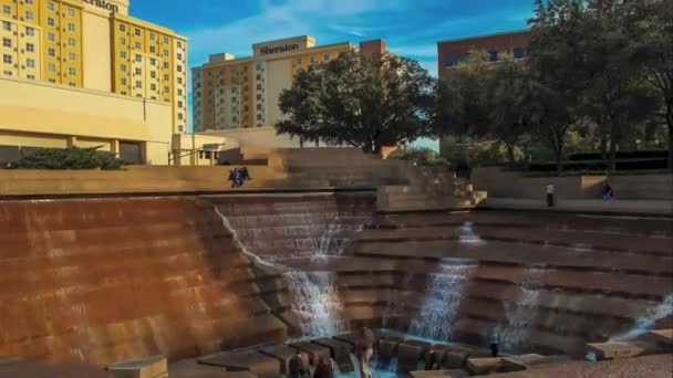 Downtown Fort Worth Water Gardens Timelapse Summer Texas Heat — Wideo stockowe