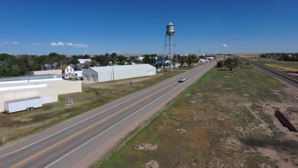Pan Shot Nunn Colorado Showing Traffic Headed North Highway — 图库视频影像