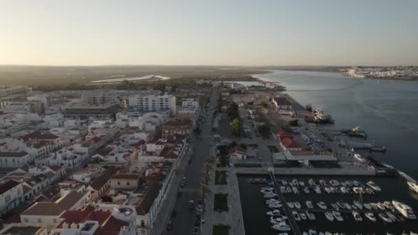 Aerial Pullback Marina Guadiana River Vila Real Santo Antonio — Vídeos de Stock