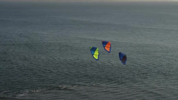 Dynamic Orbital Footage Three Foil Kites Sky Middle Sea Foil — 图库视频影像