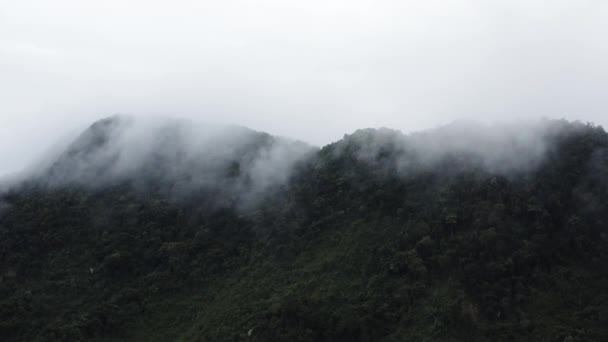 Flying Foggy Mountain Hainan Right Left — Vídeo de Stock