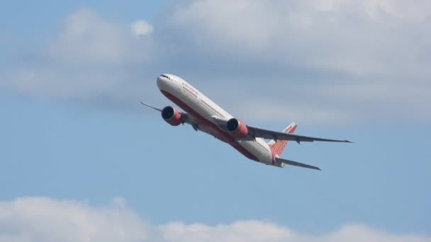 International Air India Boeing 777 Aircraft Flight Rising Take Cloudy — Video