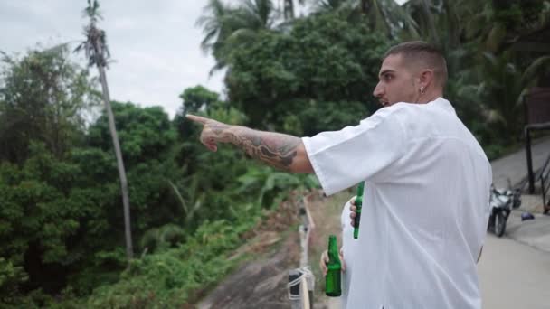 Two Caucasian Male Friends Drink Bottled Beer Talking Standing Hill — Stock videók