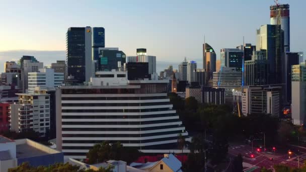 Hedendaagse Architectuur Luxe Hotels Brisbane Cbd Queensland Australië Luchtdrone Neergeschoten — Stockvideo