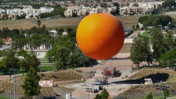 Telephoto Aerial Approach Great Park Balloon Irvine California — Stock Video