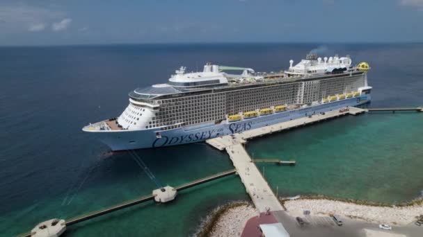 Aerial Wide Orbit Odyssey Seas Cruise Ship Standing Pier — Stockvideo