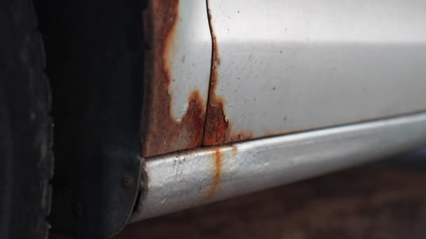 Accident Mishap Vintage Car Door Rust Damage — 图库视频影像