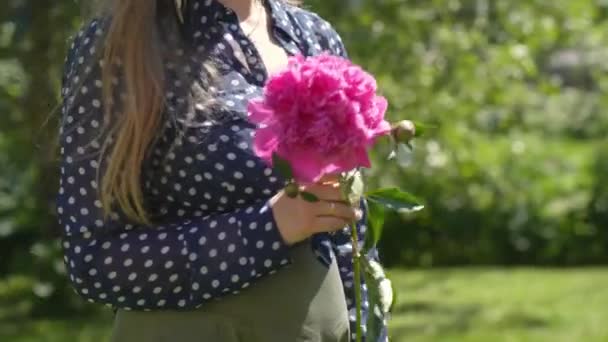 Woman Making First Move Peony Flowers Waiting Her Valentine — Vídeo de Stock