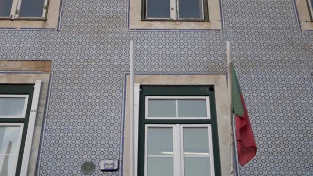 Portuguese Droop Flag Window Typical Picturesque Tiled Facade Building Lisbon — Stockvideo