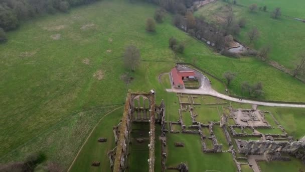 Aerial Drone View Ancient Ruins Rievaulx Abbey North Yorkshire England — Stockvideo