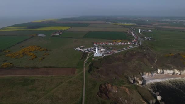 Aerial Panorama Flamborough Village Lighthouse East Riding Yorkshire England Drone — Stockvideo