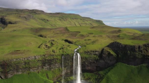 Seljalandsfoss Waterfalls Iceland Drone Video Moving Out — Video Stock