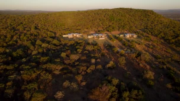 Properti Rumah Mewah Afrika Pedesaan Hutan Liar Pandangan Udara — Stok Video