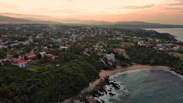 Praia Carrizalillo Puerto Escondido Zangão Aéreo Primeira Linha Acima Selva — Vídeo de Stock