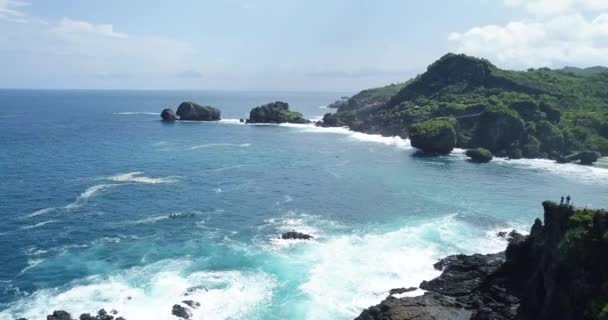 Aerial Flyover Bay Blue Water Ocean Waves Crashing Cliffs Rocks — Stockvideo