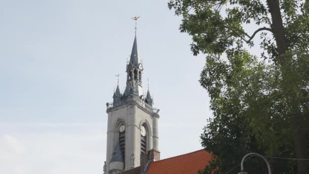 Туризм Проти Сонячних Небес Medieval Freestanding Bell Tower Tournai Belgium — стокове відео