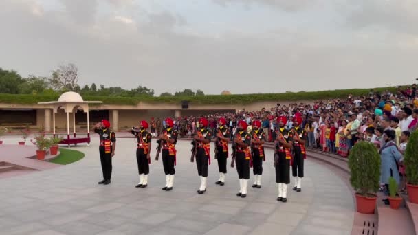 Indian Army Soldiers Pay Homage Martyrs National War Memorial New — Stock Video